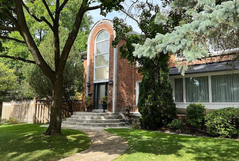 Armour Heights North York Neighbourhood Guide