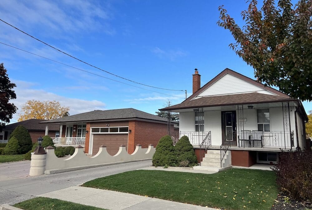 Brookhaven-Amesbury North York Neighbourhood Guide