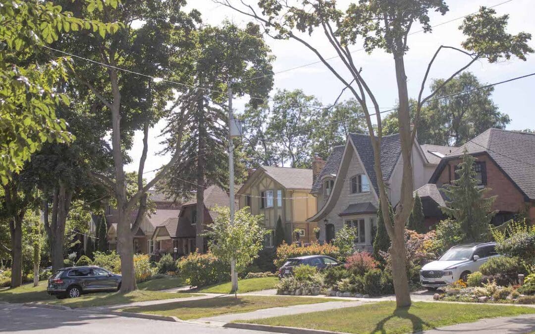 Leaside East York Neighbourhood Guide