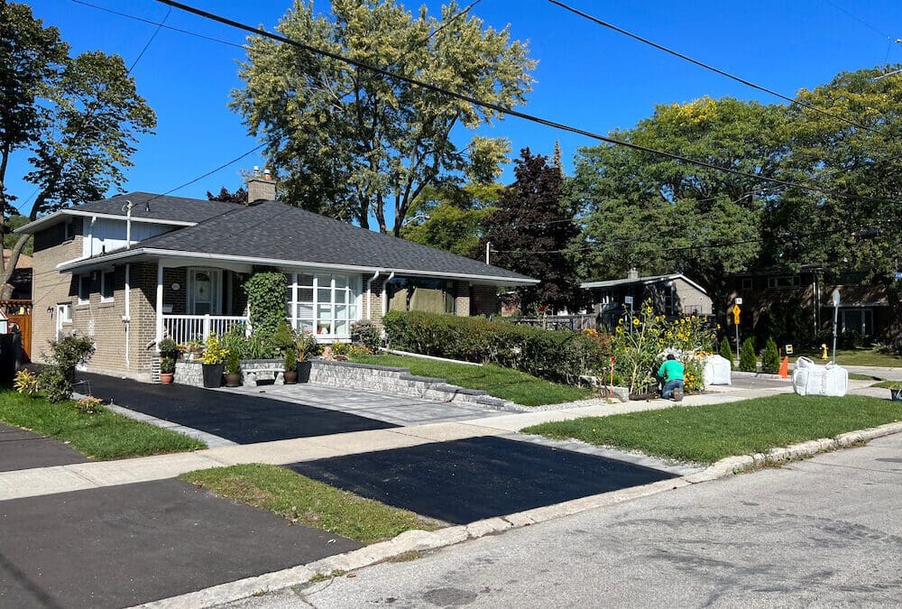 Parkwoods North York Neighbourhood Guide