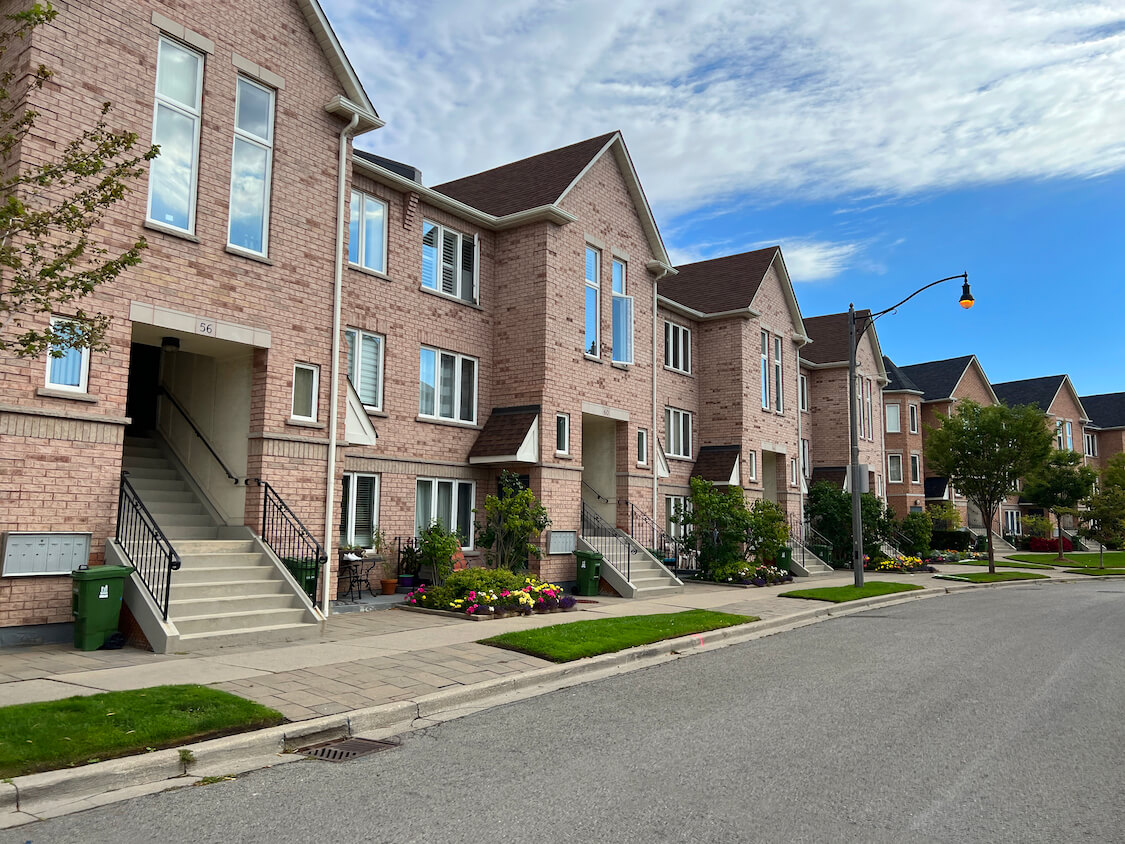 thorncliffe park neighbourhood