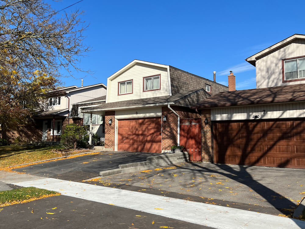 homes in Agincourt neighbourhood