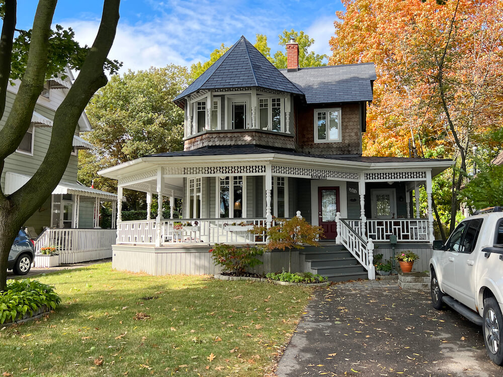 house in Alderwood neighbourhood