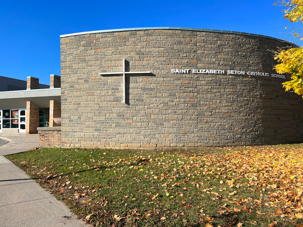 school in Amberlea neighbourhood