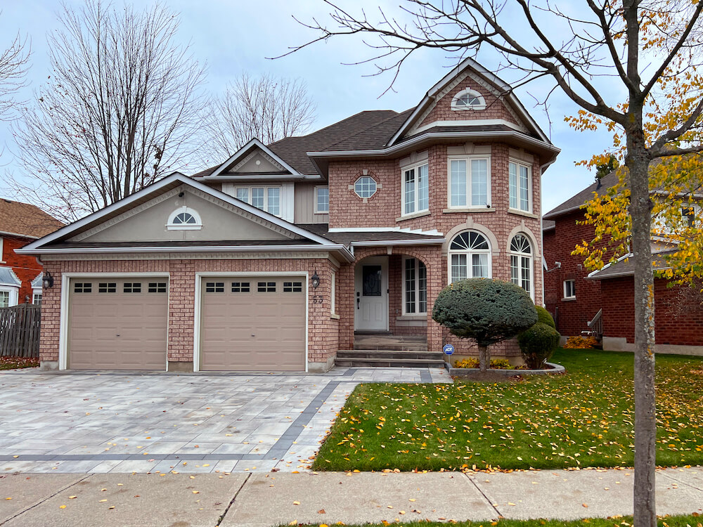 home in Applecroft neighbourhood