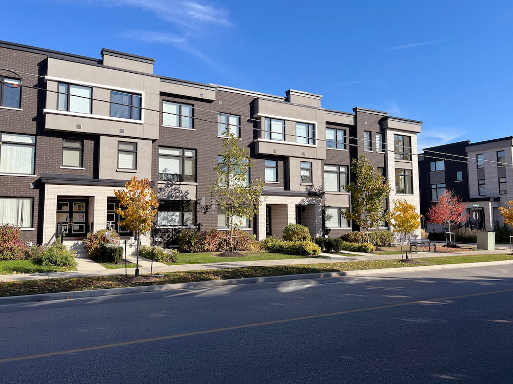 townhome in Bay Ridges neighbourhood