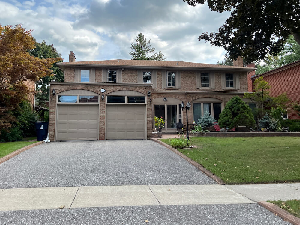 home in Bayview Woods Steels neighbourhood