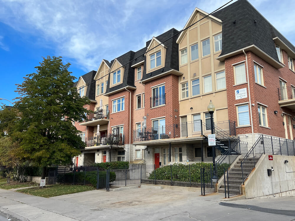 townhomes in Bermondsey neighbourhood