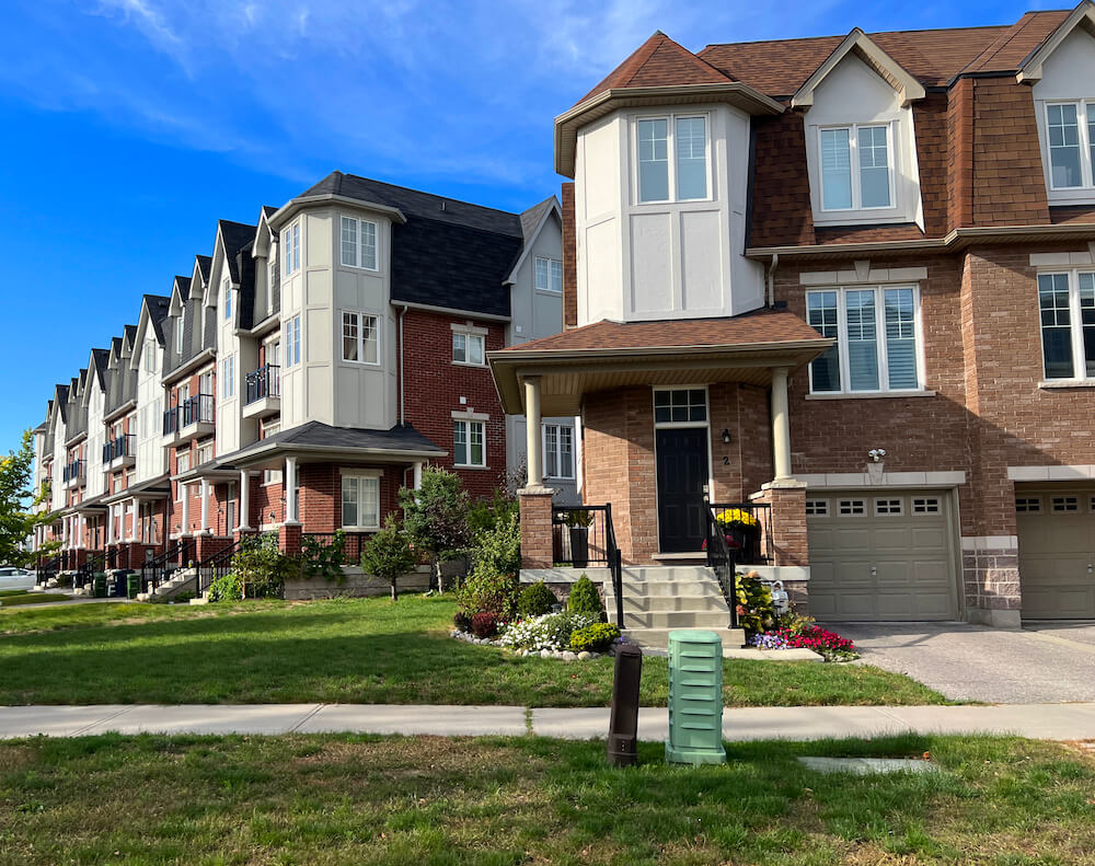 townhomes in Bermondsey neighbourhood