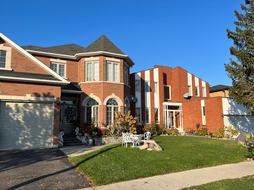 homes in Brock Ridge neighbourhood