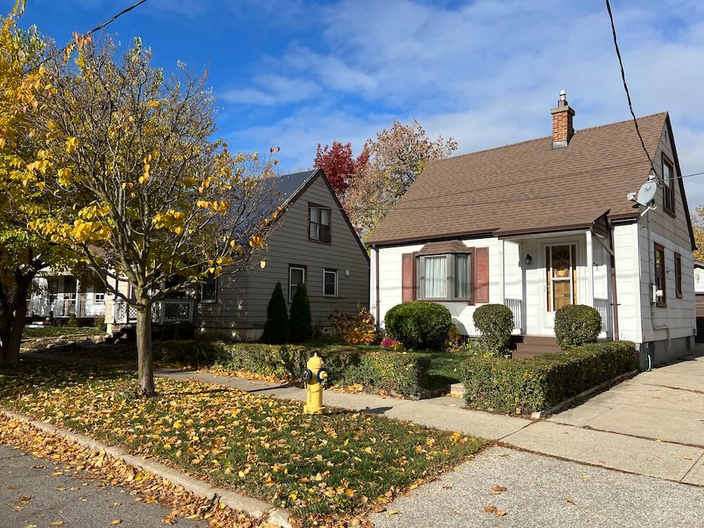 houses in Brookhaven Amesbury neighbourhood