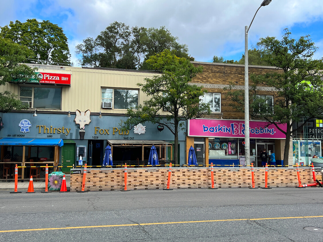 restaurants in Cedarvale neighbourhood