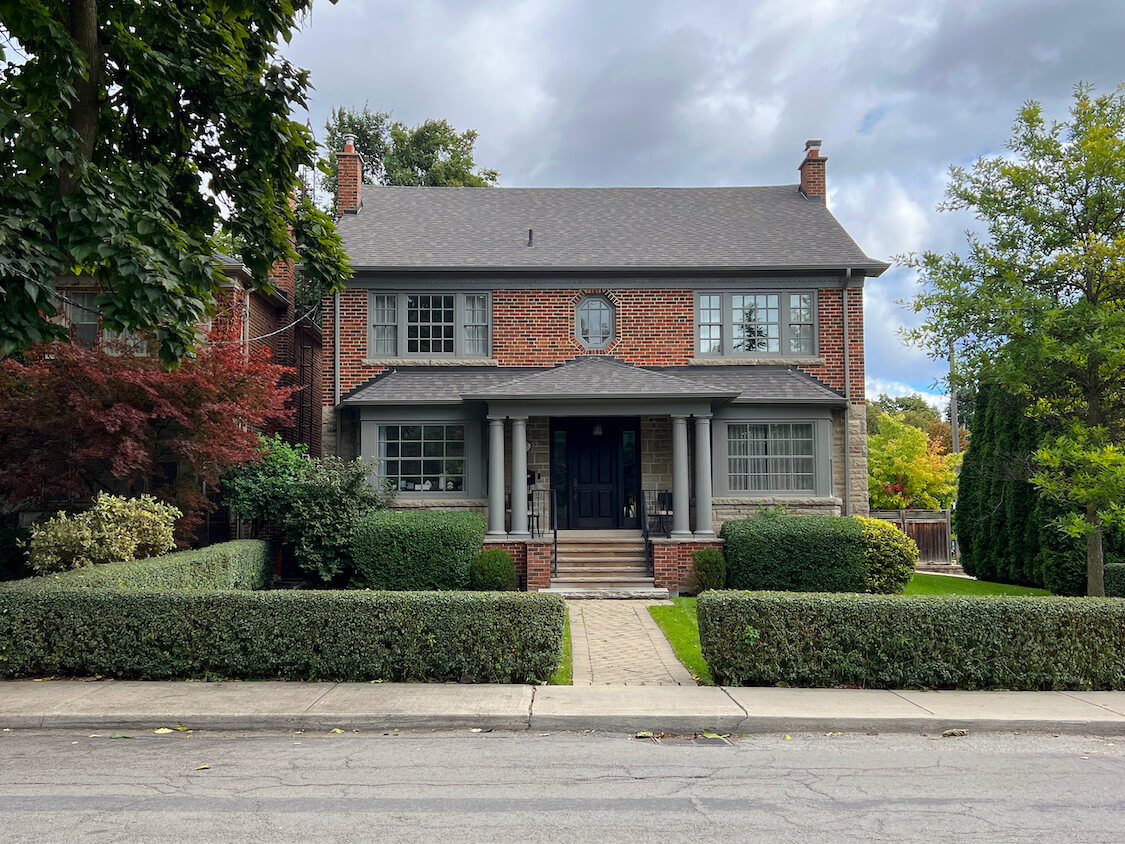 House in Cedarvale Neighbourhood