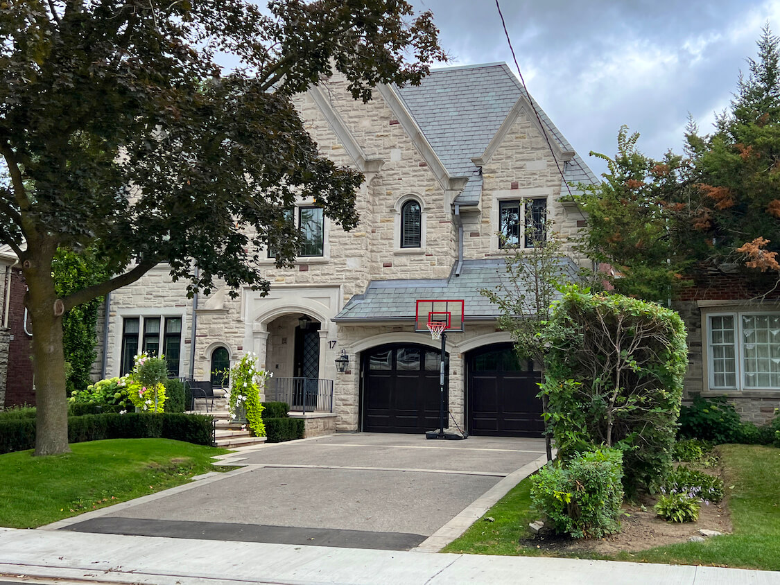 house in Cedarvale Neighbourhood