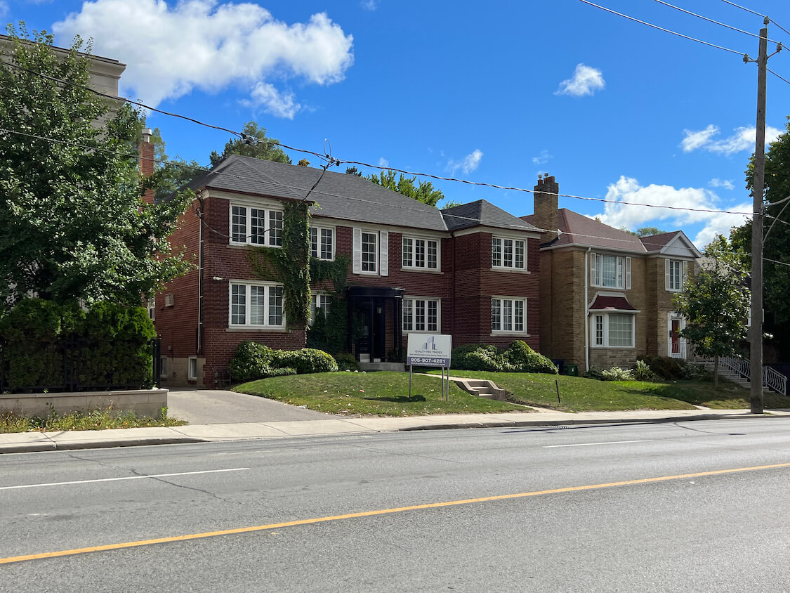 home in Cedarvale Neighbourhood