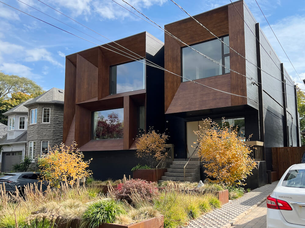 home in Cliffside neighbourhood