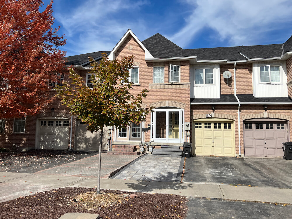 townhomes in Downsview neighbourhood