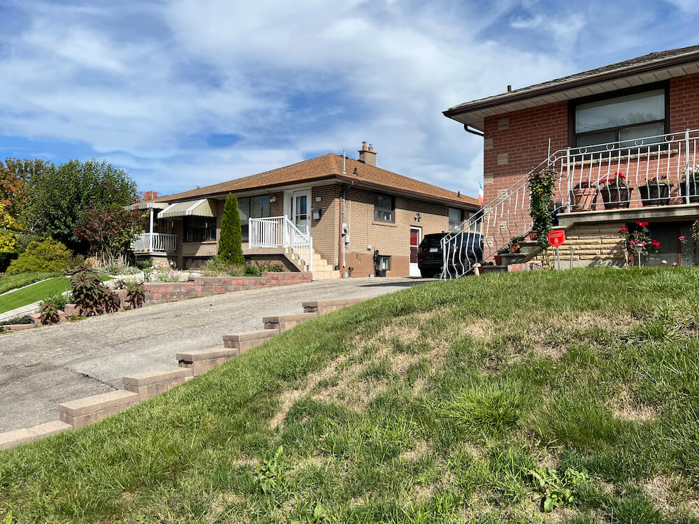 houses in Downsview neighbourhood