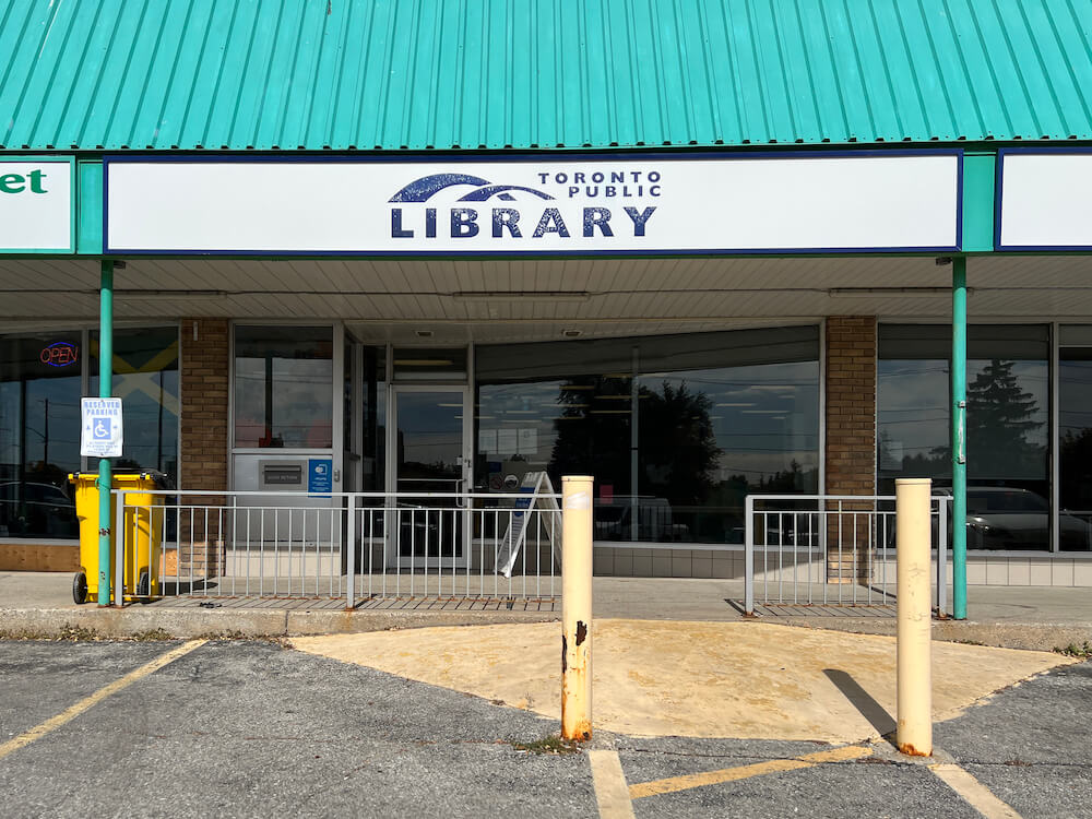 library in Emery neighbourhood