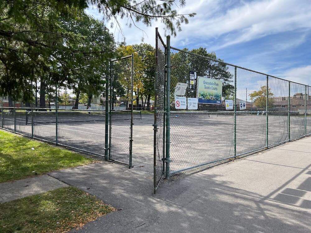 tennis court in Humber Summit neighbourhood