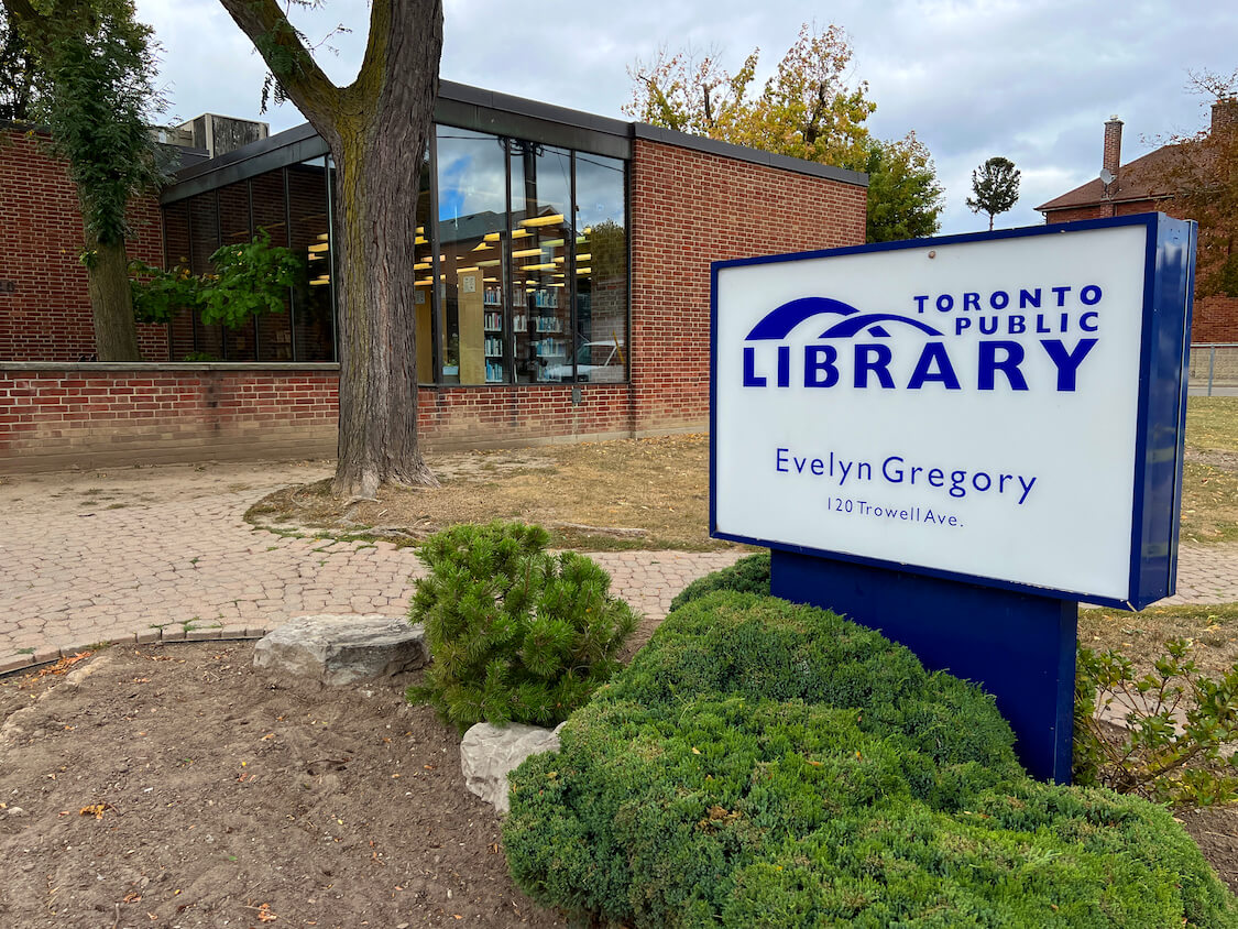 Library in Keelsdale Neighbourhood