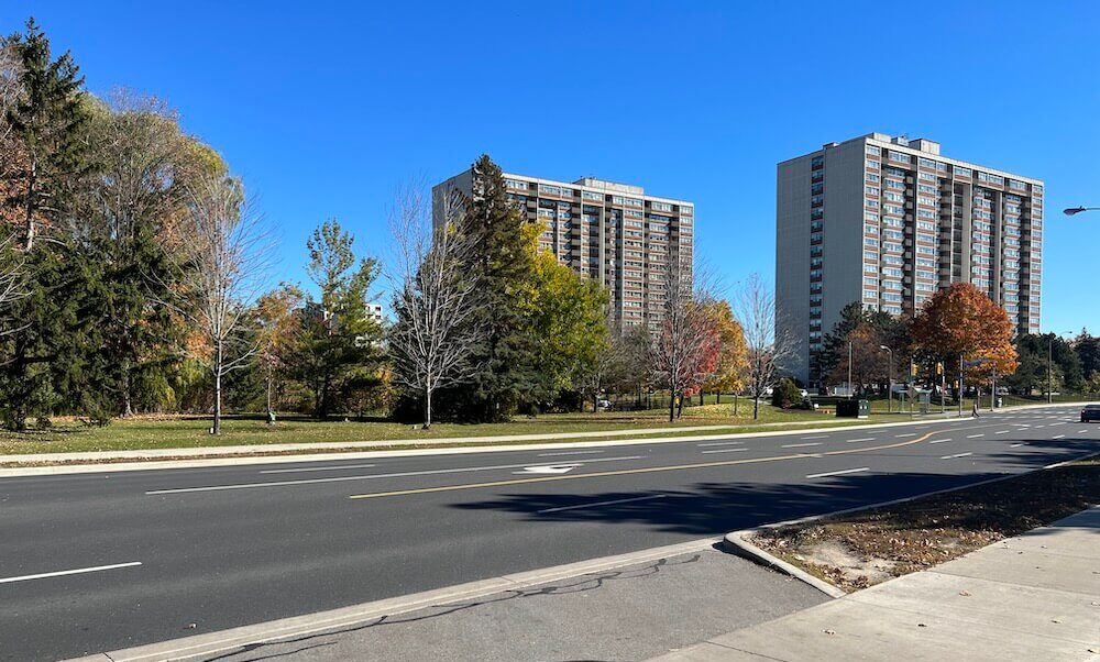 street in L'Amoreaux neighbourhood