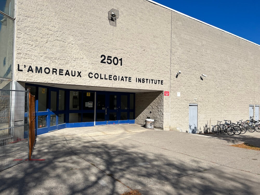 school in L'Amoreaux neighbourhood