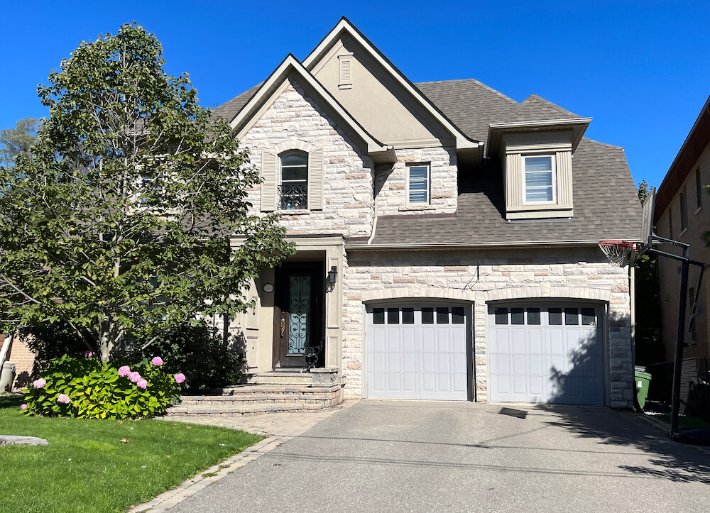 home in Lawrence Manor neighbourhood