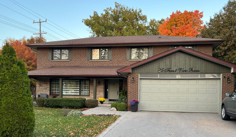 home in Markland Wood neighbourhood