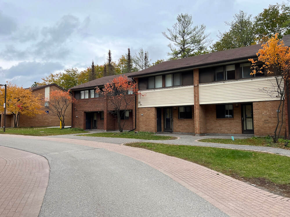 townhomes in Morningside Park neighbourhood