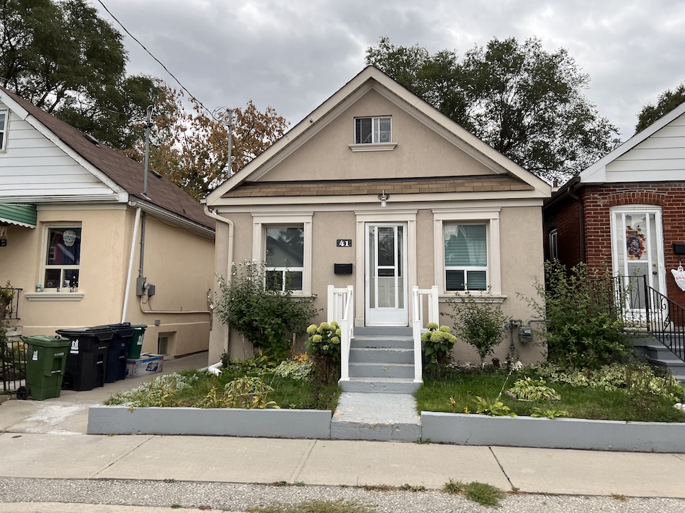 homes in Mount Dennis neighbourhood