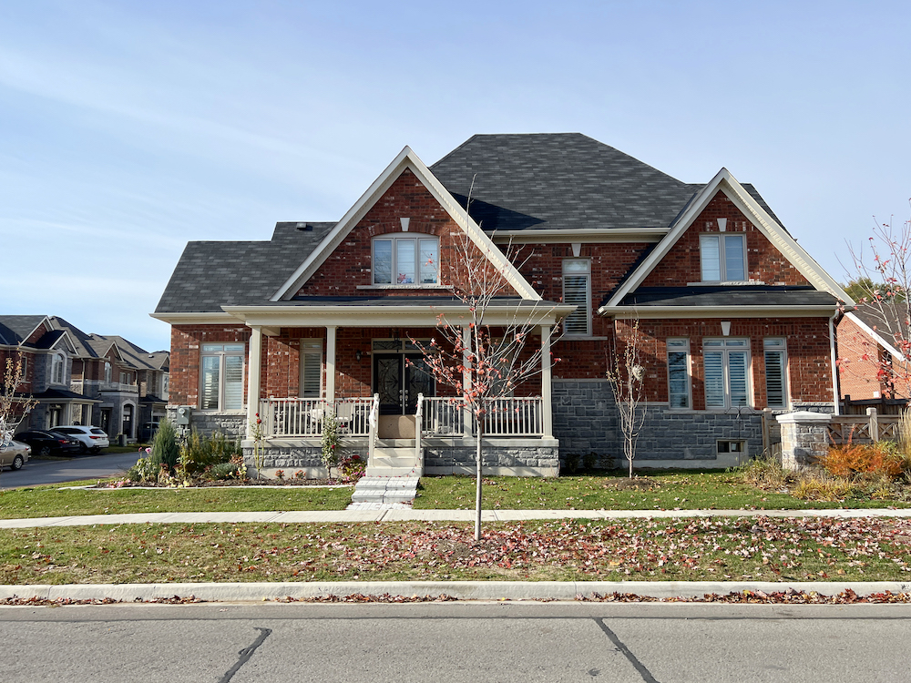 home in Pickering Beach neighbourhood