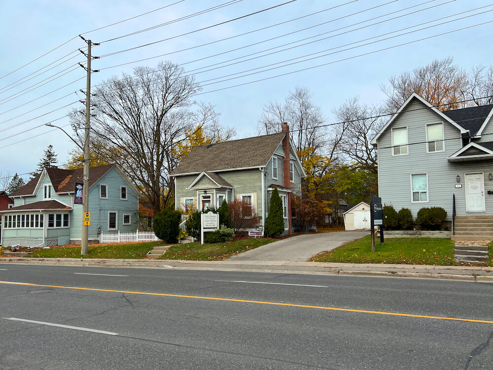 homes in Pickering Village neighbourhood