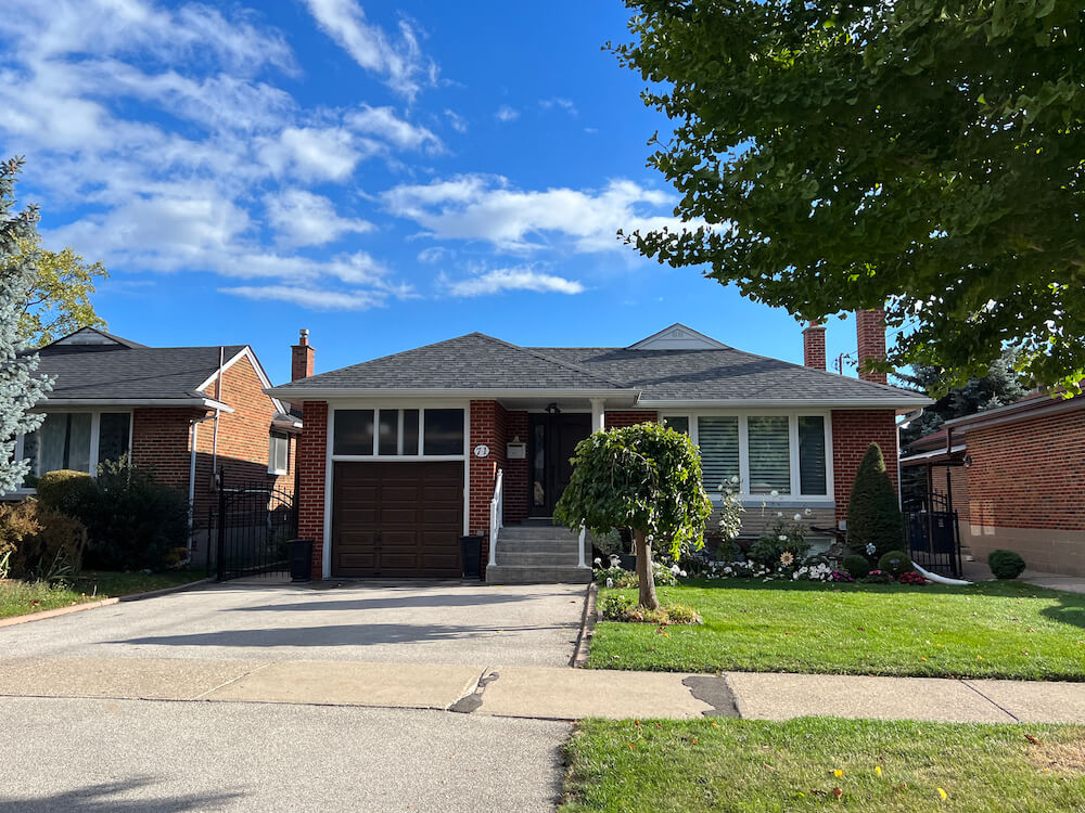 home in Sunnylea neighbourhood