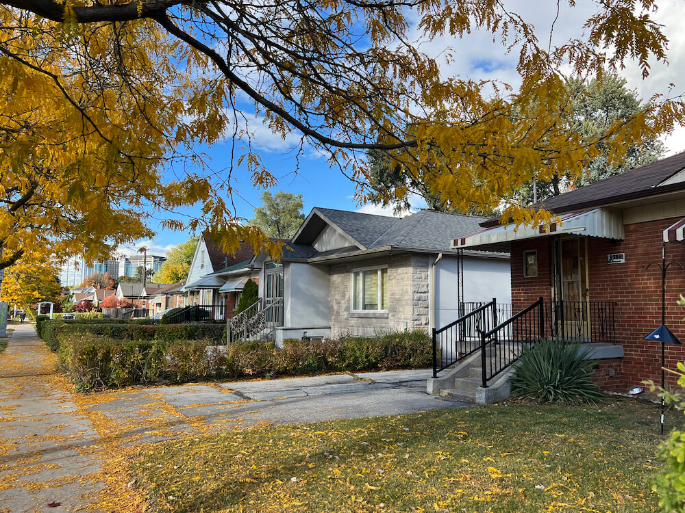 homes in Sunnylea neighbourhood