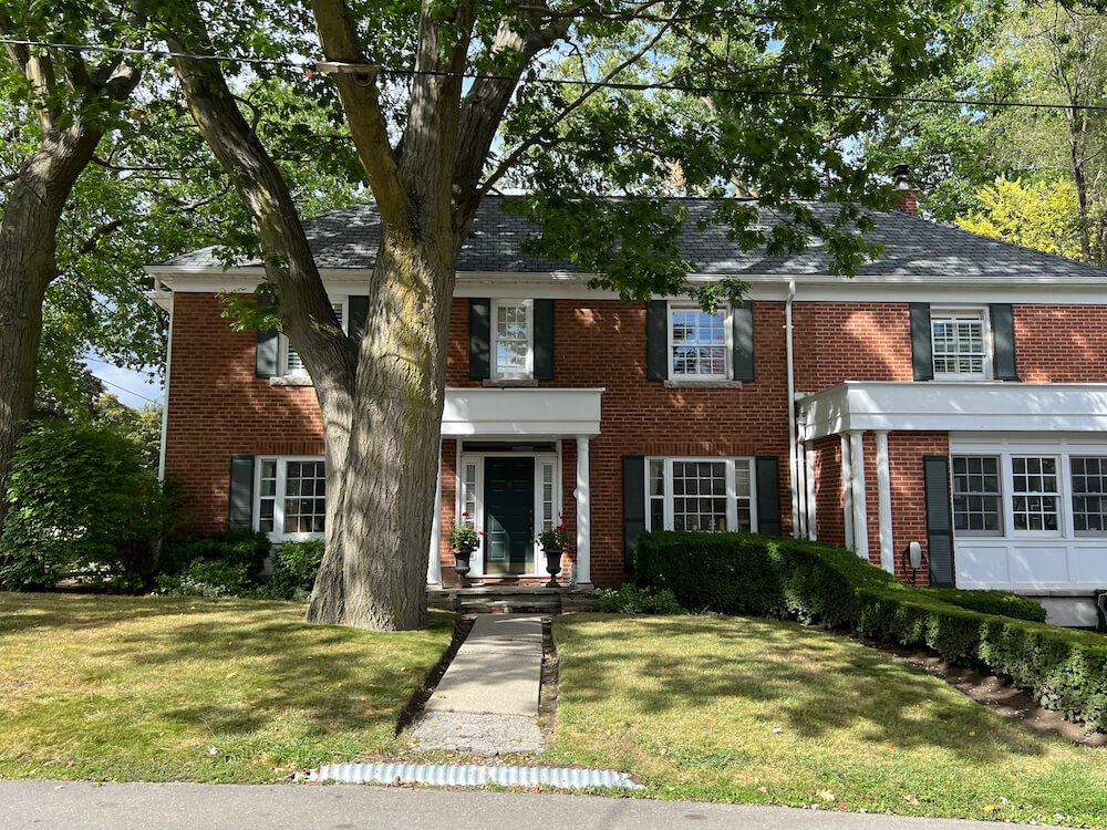 home in Wanless Park neighbourhood