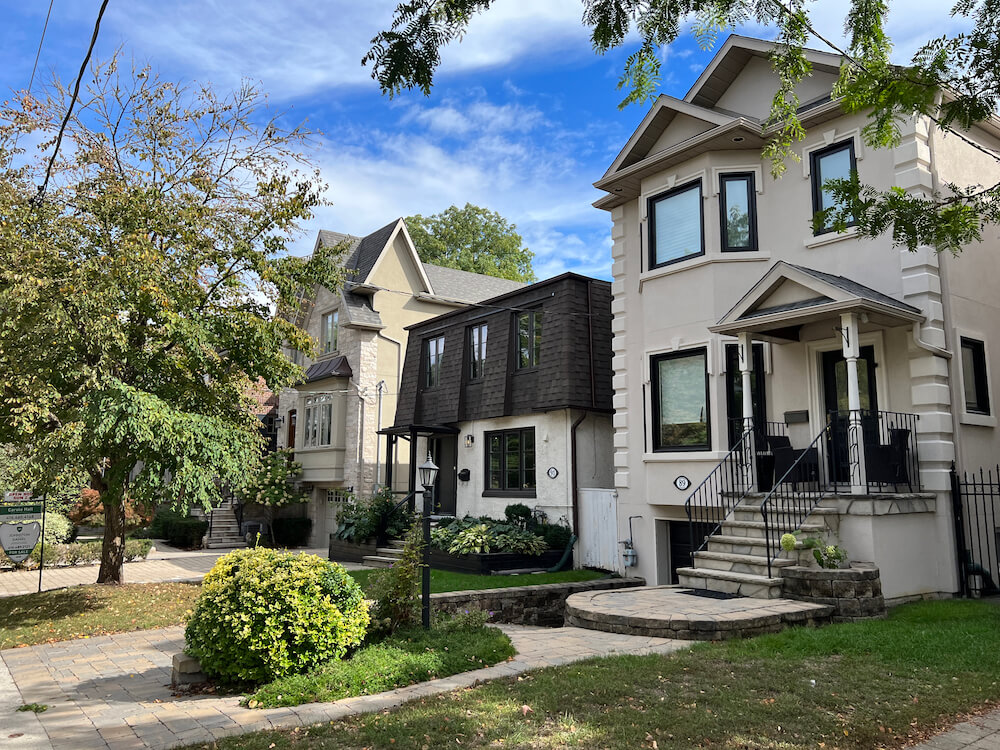 homes in Wanless Park neighbourhood