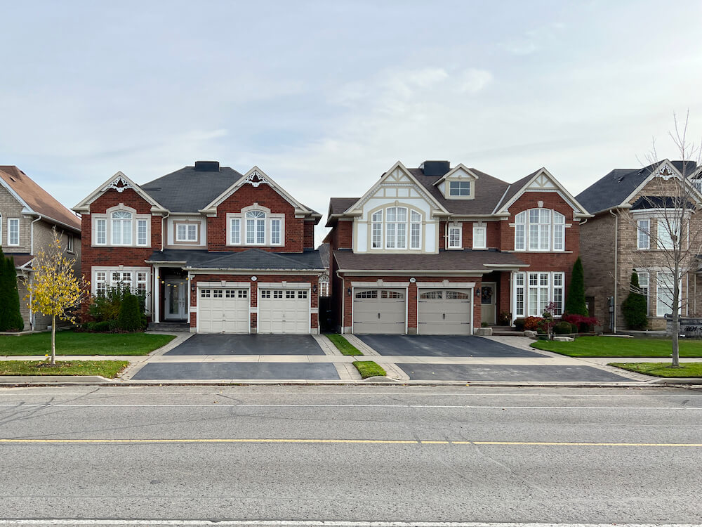 homes in Westney Heights neighbourhood