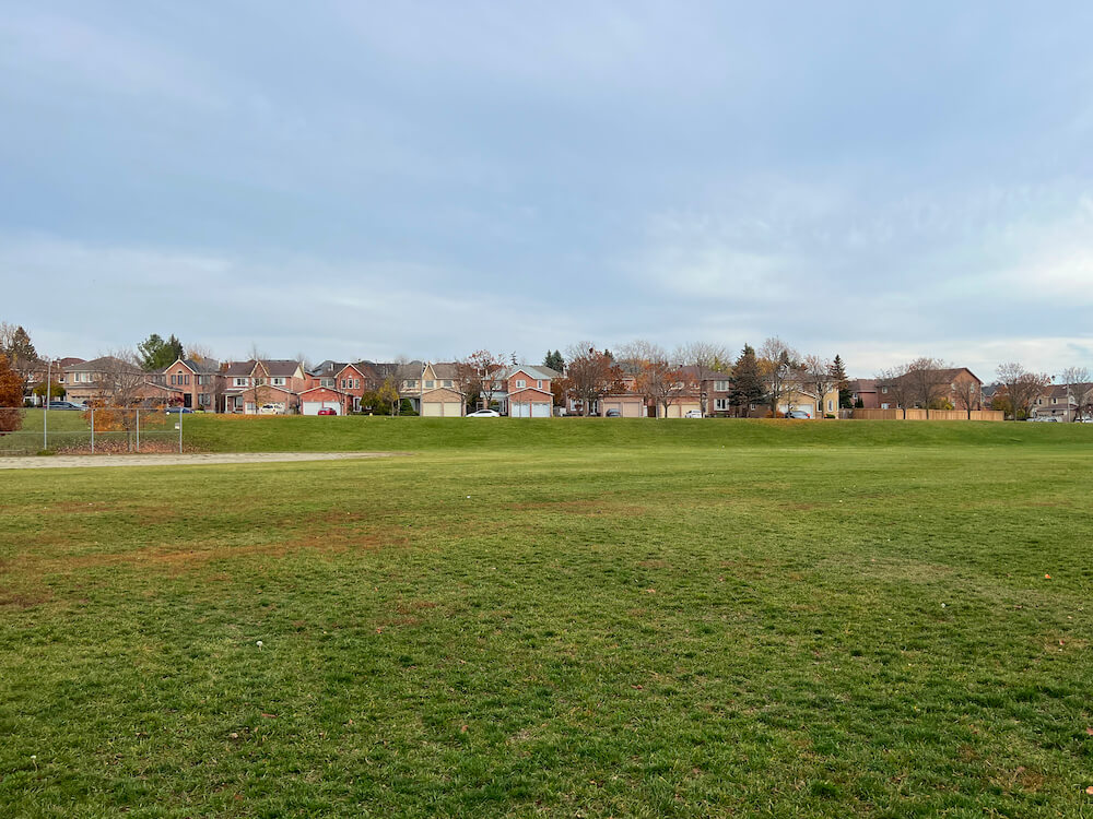 park in Westney Heights neighbourhood