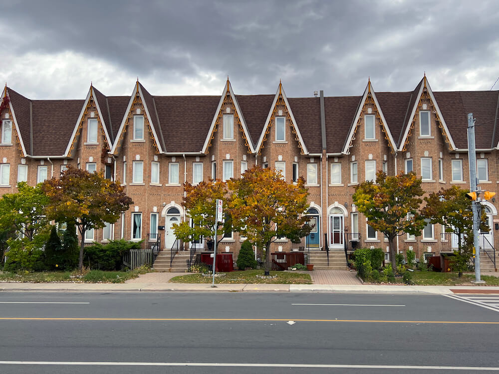 townhomes in Weston neighbourhood