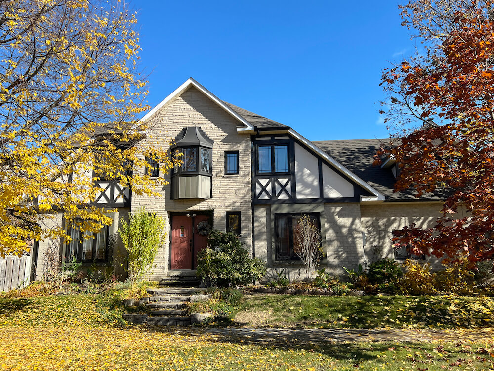 home in Pickering Town Centre neighbourhood