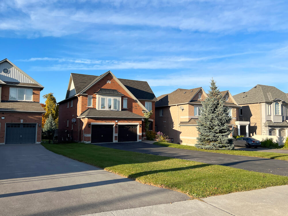 homes in Rosenbank neighbourhood