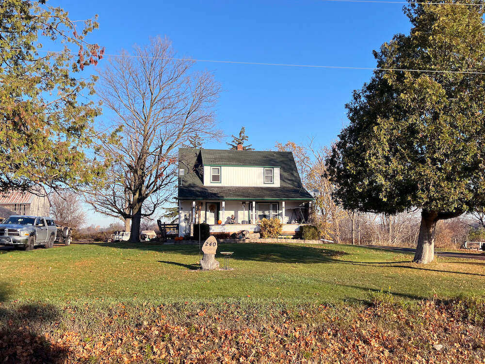 home in Rural Pickering neighbourhood