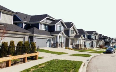 Which Details Matter Most When Comparing Two Similar Homes: Ask a Wahi REALTOR®