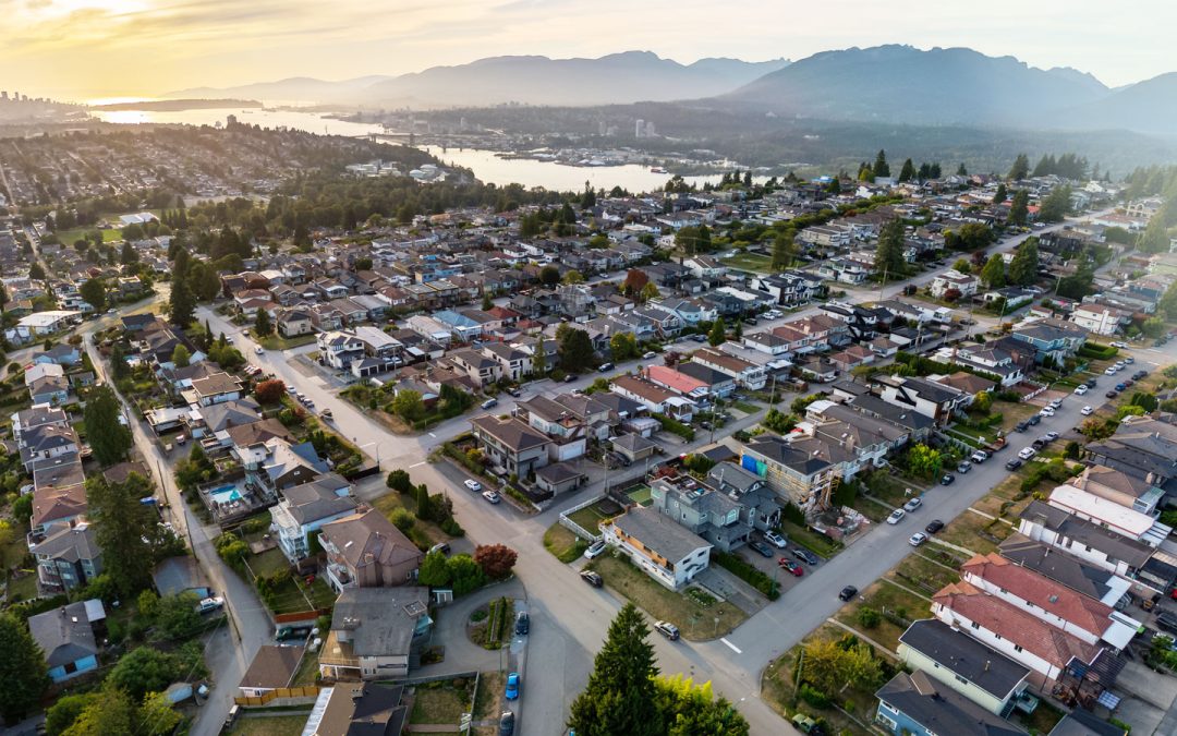 How To Understand the Value Jump Between Nearby Streets: Ask a Wahi REALTOR®