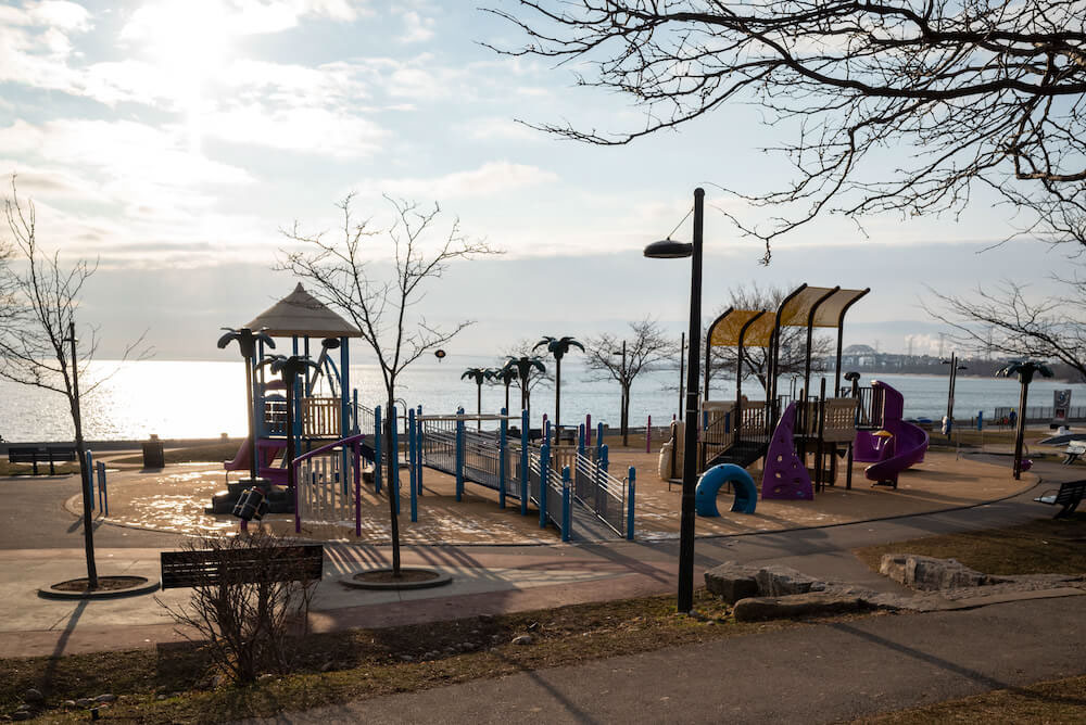 burlington waterfront neighbourhood