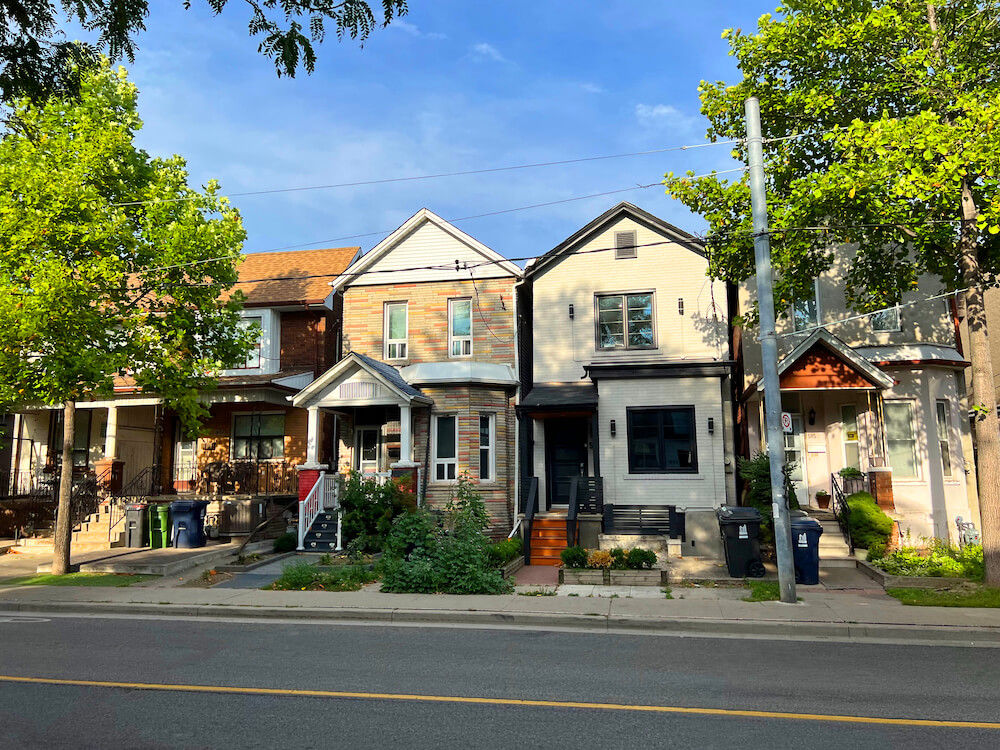 Little Portugal-Brockton Village, Toronto