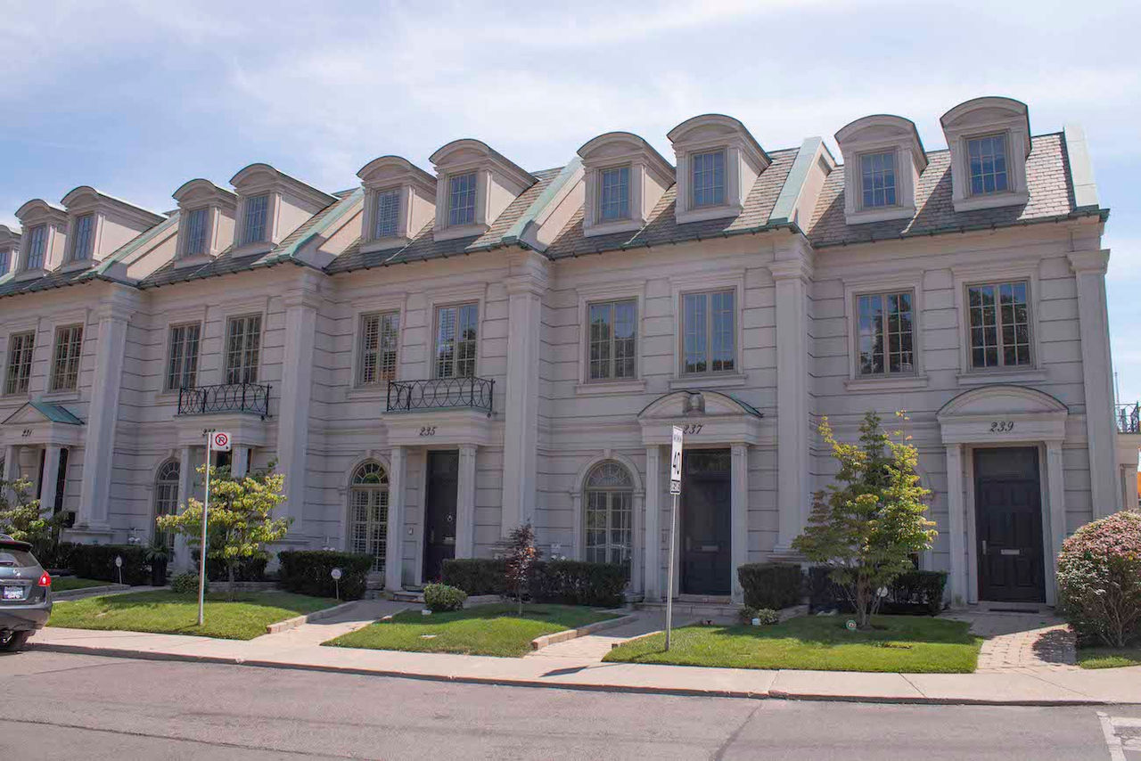 semi detached houses