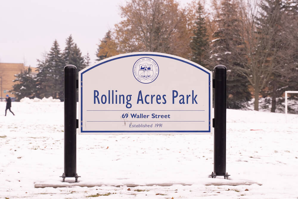 rolling acres neighbourhood